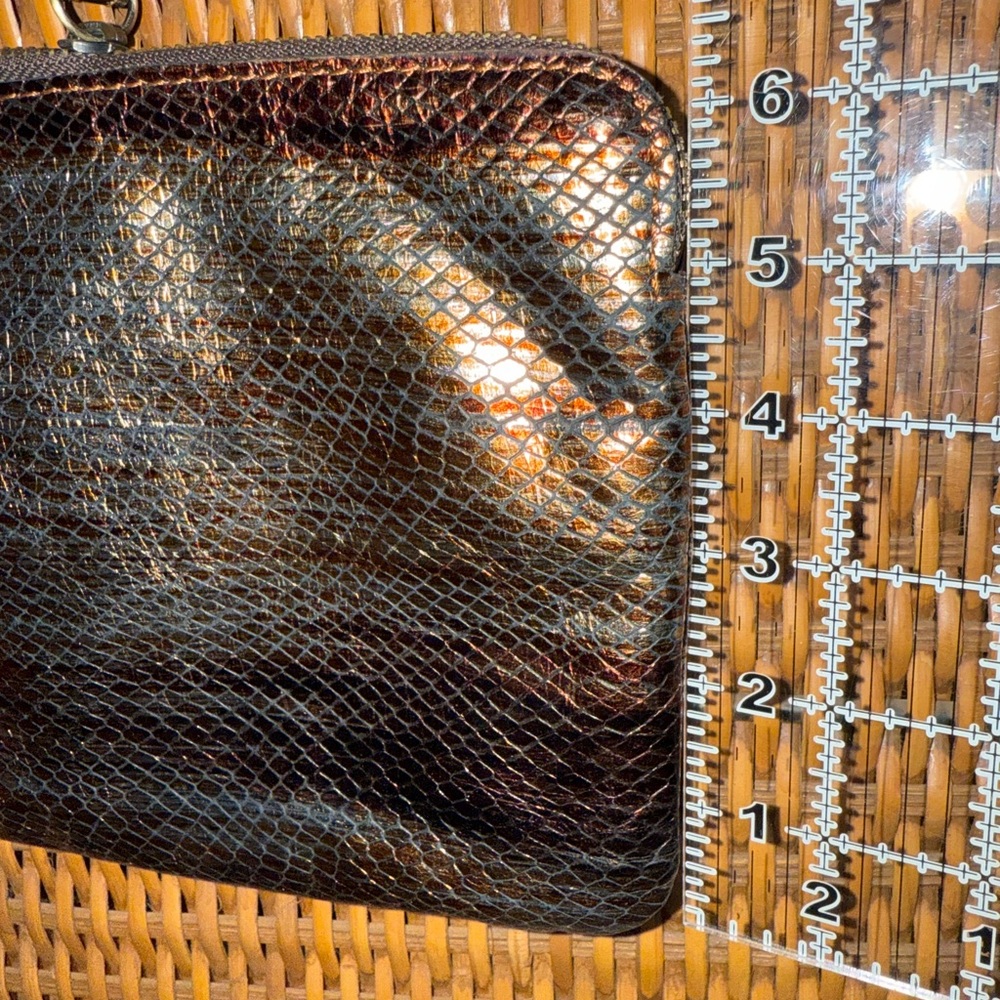 Patricia Nash Black and Gold Cassini Wristlet - Picture 3 of 8